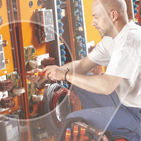 Screwdrivers, keys and bits